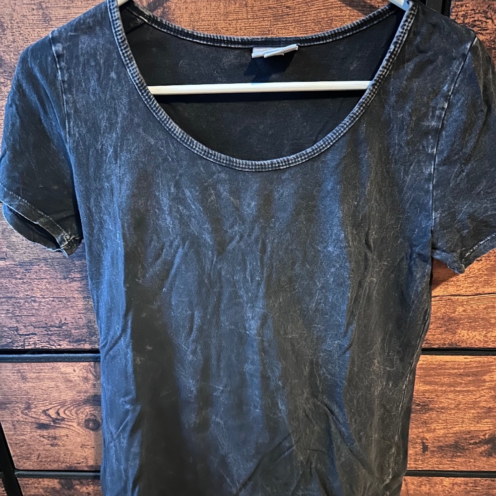 Acid wash grey tshirt Lularoe